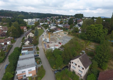 Verkauf von gesamthaft 5 mo­der­nen Ter­ras­sen­häu­sern an bester Hanglage von Schaffhausen - Herblingen. Bereits alle Häuser verkauft!