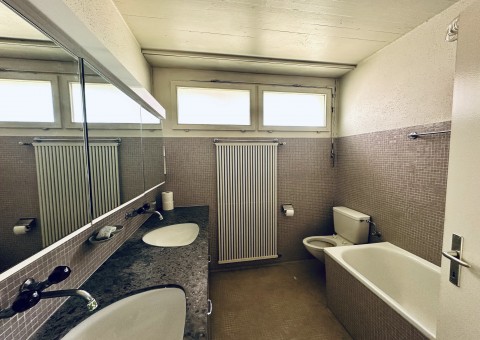 Ankündigung: Freistehender Wohntraum mit unverbaubarer Aussicht in 8240 Thayngen SH...
